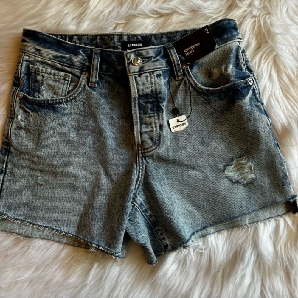 EXPRESS Boyfriend Midi Mid Rise Jean Shorts Size 2 Cutoffs